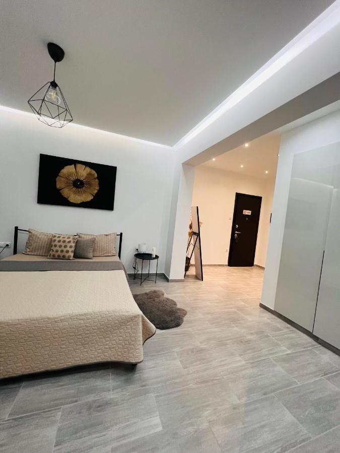 Beautiful Designer New Near Akropolis Apartamento